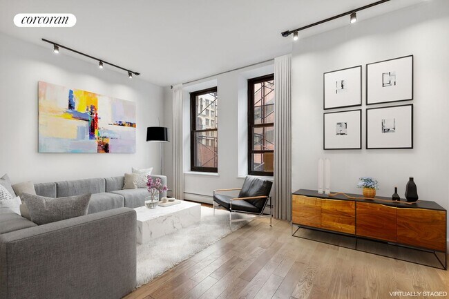 250 Mercer St in New York, NY - Building Photo - Building Photo