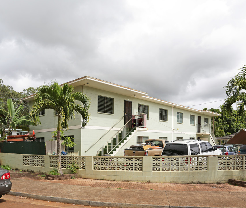 175 Lakeview Cir in Wahiawa, HI - Foto de edificio