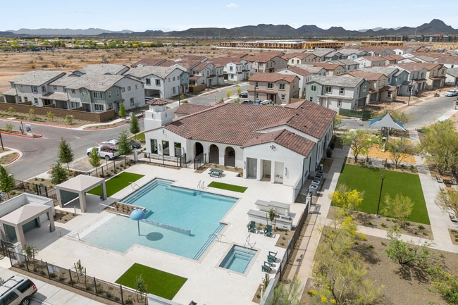 The Hillburn in Phoenix, AZ - Foto de edificio - Building Photo