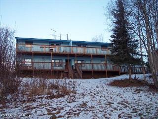 1061 N Pittman Rd in Wasilla, AK - Building Photo