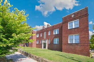 1516 Oates St NE in Washington, DC - Building Photo - Building Photo