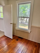 25 School St in Jewett City, CT - Building Photo - Building Photo