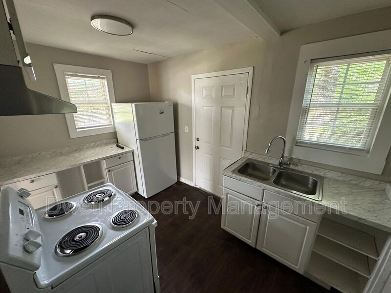 2547 Dover St in Augusta, GA - Building Photo