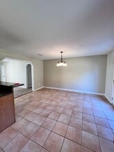 67 Co Rd 276 in Enterprise, AL - Foto de edificio - Building Photo