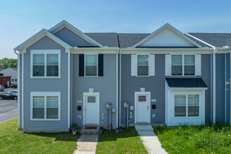 Marie Manor in Carlisle, PA - Building Photo - Building Photo