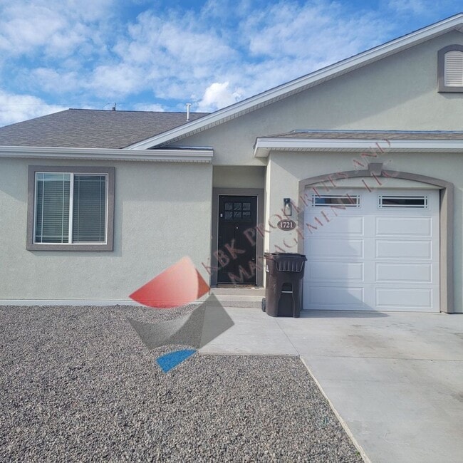 property at 1711-1713 W 8th St