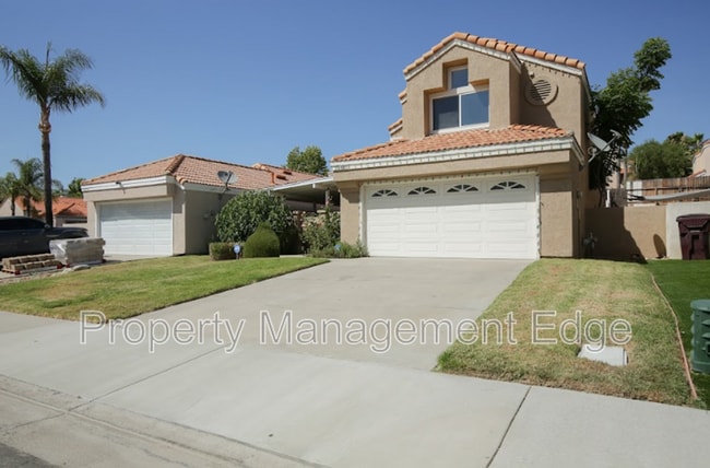 23680 Vía Olivia in Murrieta, CA - Building Photo - Building Photo