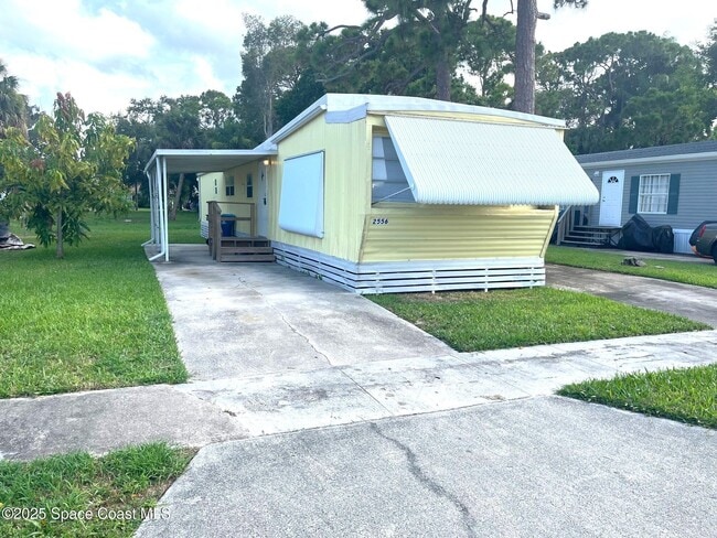 property at 2556 Haverhill Rd NE