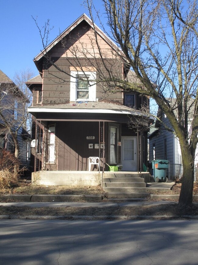 property at 708 W Jackson St