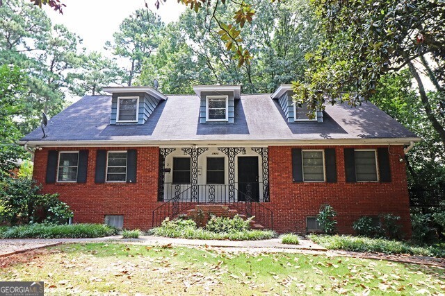 1923 Dellwood Dr NW in Atlanta, GA - Building Photo