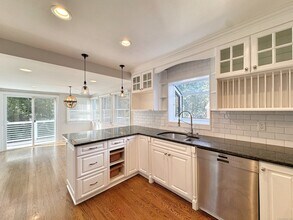 8 1/2 Ells St in Norwalk, CT - Building Photo - Building Photo