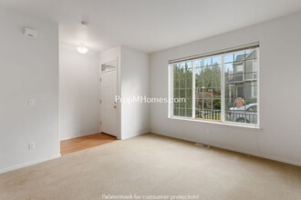 17011 SW Glen Park Ct in Beaverton, OR - Building Photo - Building Photo