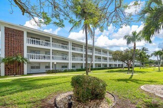 2455 NE 51st St in Fort Lauderdale, FL - Building Photo - Building Photo