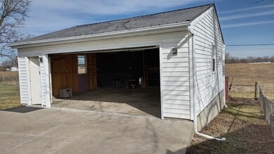 1429 Casa Blanca Ln in Ottumwa, IA - Building Photo - Building Photo