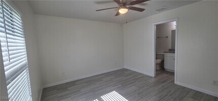 414 NE 25th Ave in Cape Coral, FL - Building Photo - Building Photo