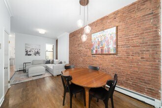 257 12th St in Hoboken, NJ - Building Photo - Building Photo