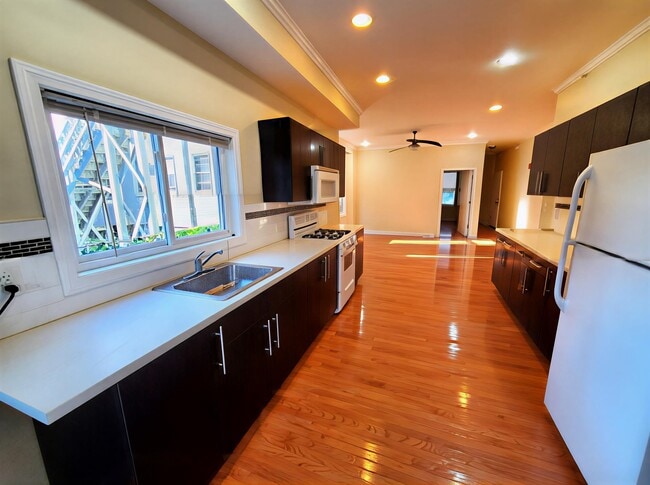 64 Dehon St, Unit 1 in Revere, MA - Building Photo - Building Photo