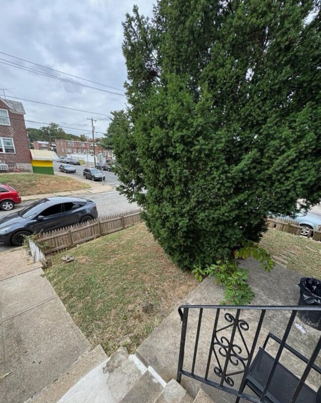 5457 Erdrick St in Philadelphia, PA - Building Photo - Building Photo