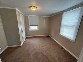 2041 Cedar St in Quincy, IL - Building Photo - Building Photo