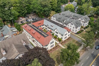 408 Whitney Ave in New Haven, CT - Building Photo - Building Photo