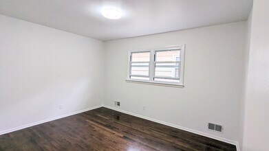 20 Bentley Ave in Jersey City, NJ - Building Photo - Building Photo