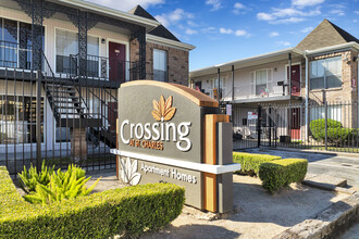 Crossings at St. Charles in Houston, TX - Building Photo - Building Photo