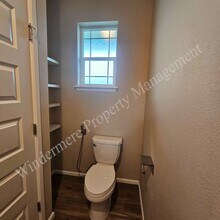 947 Baker Hts Lp in Bremerton, WA - Building Photo - Building Photo