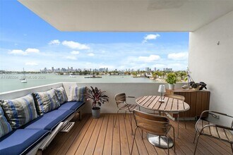 3 Island Ave in Miami Beach, FL - Building Photo - Building Photo