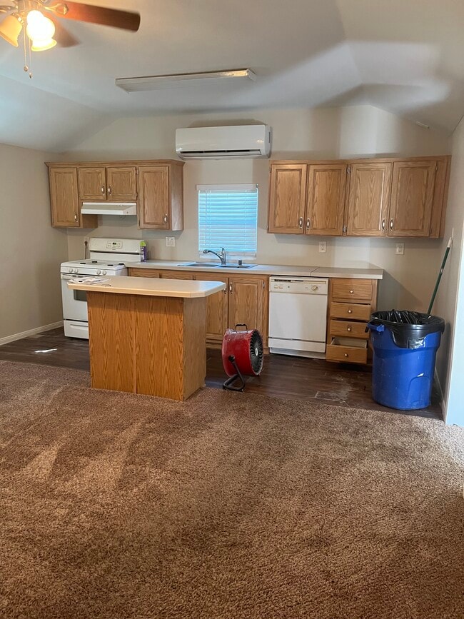 property at 1042 5th St