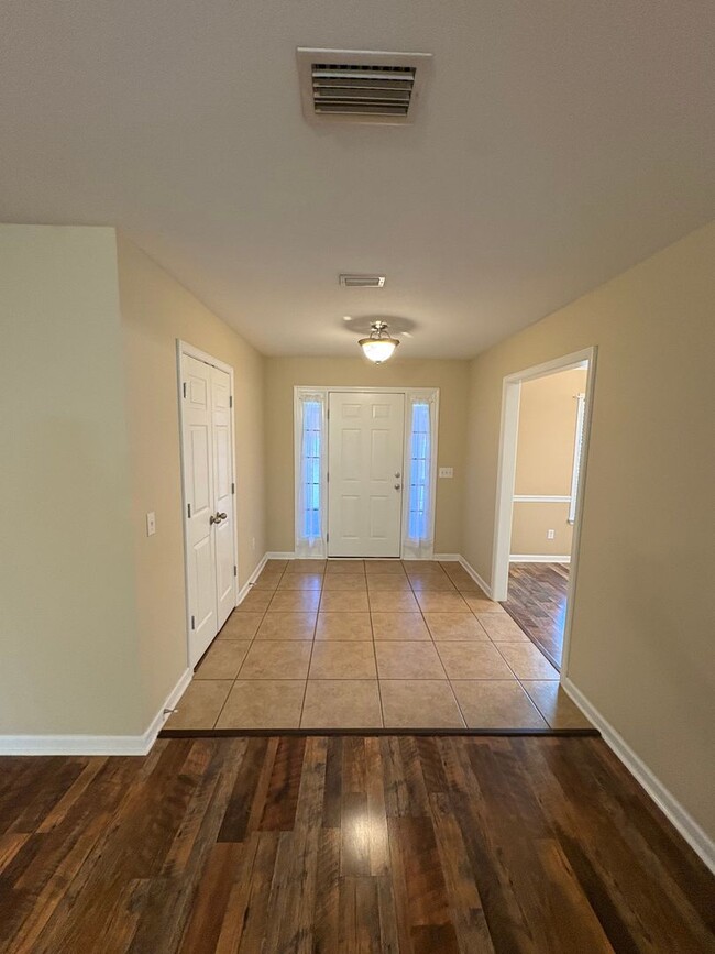 302 Bellwood Trail in Enterprise, AL - Foto de edificio - Building Photo