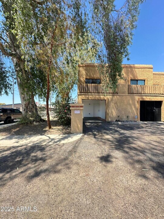12231 N 21st Ave in Phoenix, AZ - Building Photo