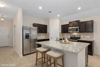 837 Hillrose Dr in Leander, TX - Foto de edificio - Building Photo