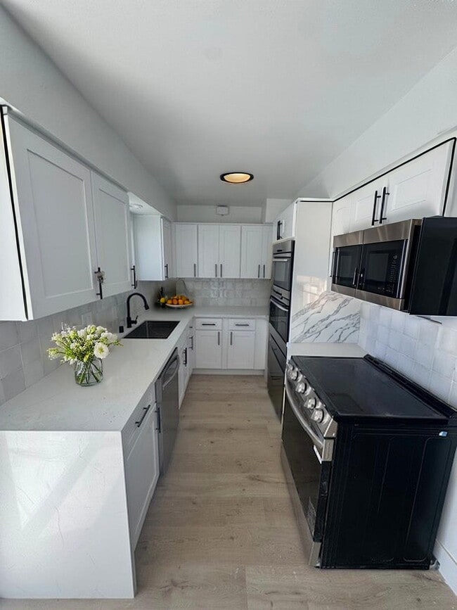 12132 Bailey St in Garden Grove, CA - Building Photo - Building Photo