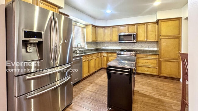 26264 Greythorne Trail in Farmington Hills, MI - Building Photo - Building Photo