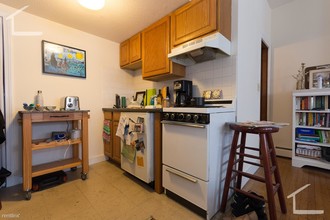 901 Beacon St-Unit -Apt 5 in Boston, MA - Building Photo - Building Photo