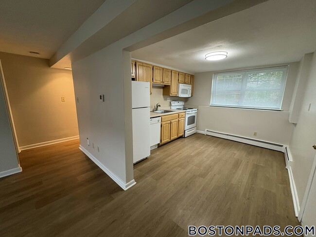 property at 13 River Dr