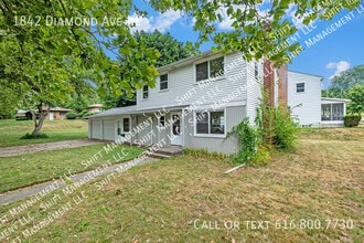 1842 Diamond Ave NE in Grand Rapids, MI - Building Photo - Building Photo