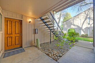 7711 Juan Way in Fair Oaks, CA - Building Photo - Building Photo