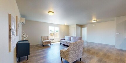 518 Whitefish Ln in Pasco, WA - Building Photo - Building Photo