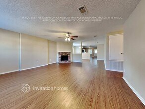5213 Newcastle Ln in Fort Worth, TX - Foto de edificio - Building Photo