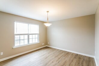 221 Quiet Ln in La Vergne, TN - Building Photo - Building Photo