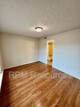 11407 N May Ave in Oklahoma City, OK - Building Photo - Building Photo