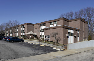 Etta Apartments