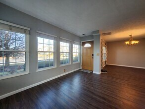 1222 Sunset Dr in Englewood, OH - Building Photo - Building Photo