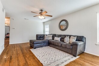 3129 Old Orchard Rd in Garland, TX - Foto de edificio - Building Photo