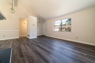 106 Arundel Ct in Lexington, SC - Building Photo - Building Photo