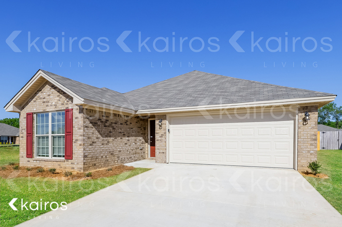 27 Oasis Dr in Wetumpka, AL - Building Photo