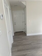 2242 W 18th Pl in Chicago, IL - Foto de edificio - Building Photo