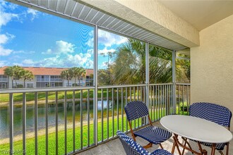 4970 Deerfield Way in Naples, FL - Foto de edificio - Building Photo