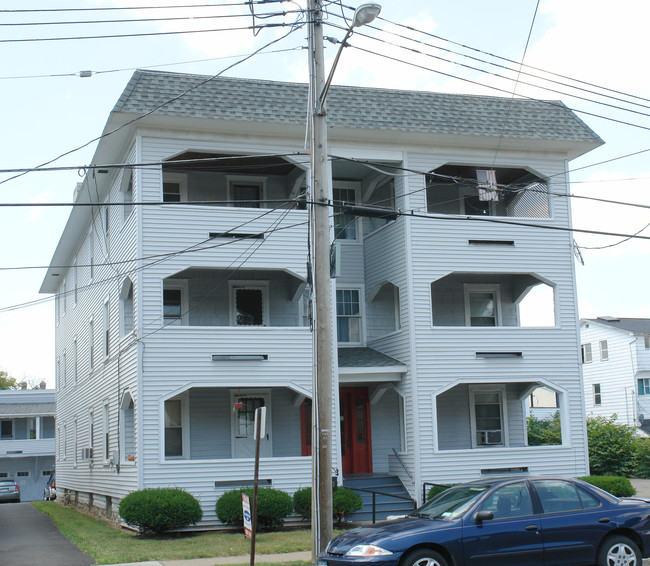 310 Grant Ave in Endicott, NY - Foto de edificio - Building Photo